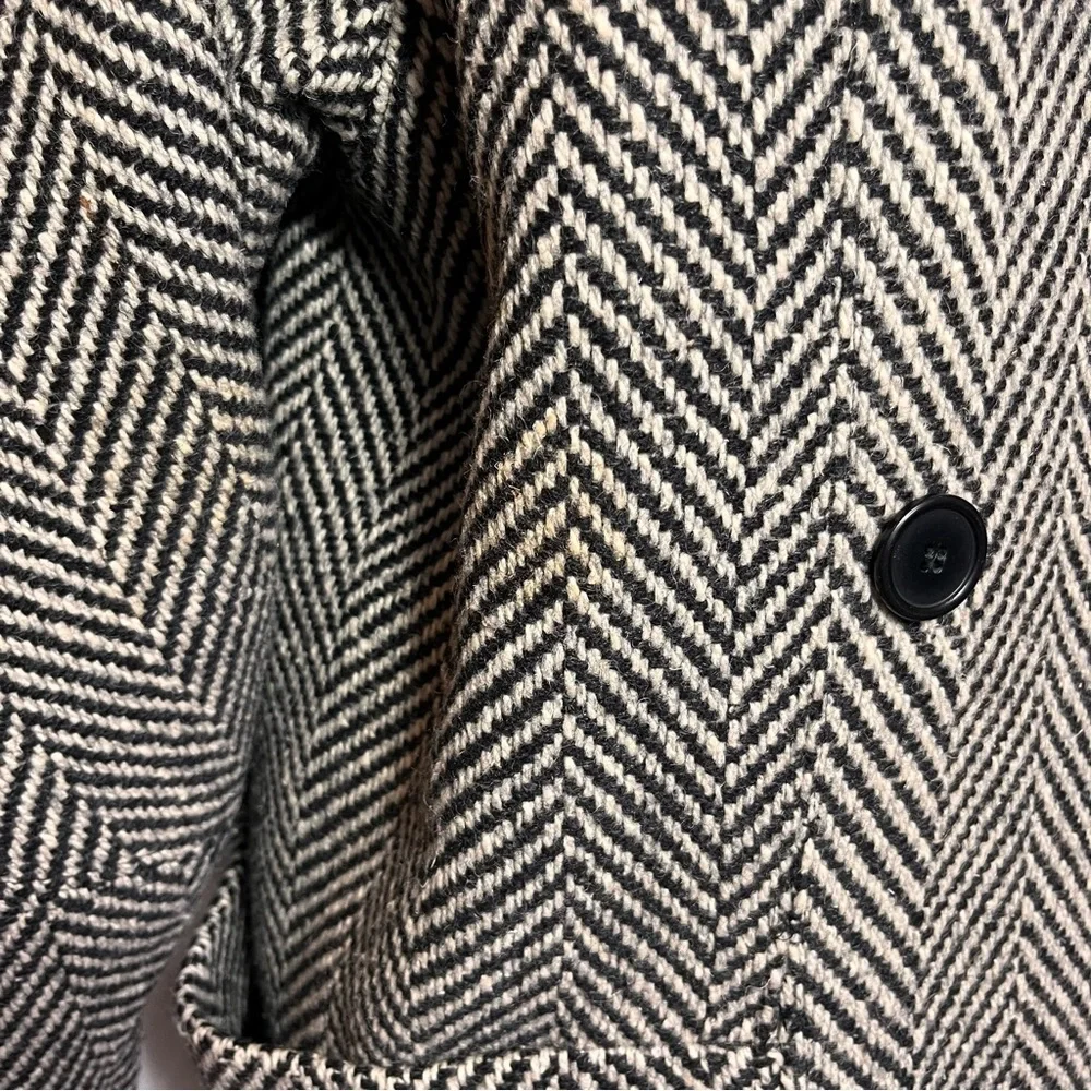 Vintage Tweed/Wool Salt and Pepper Peacoat - Picture 5 of 6